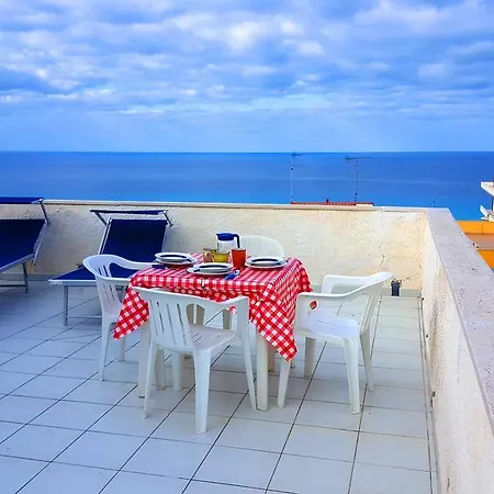 Ferienwohnung Attico Sabbia Tropea Exterior foto